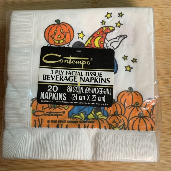 Vintage NEW Disney Halloween Wizard Mickey Mouse Party Beverage 20 Napkins 3 ply - Picture 2 of 4